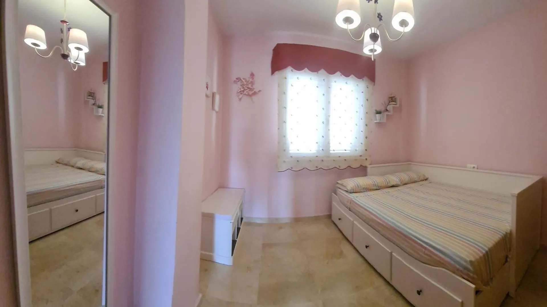 Апартаменты The Salamandras Home Арройо-де-ла-Мьель
